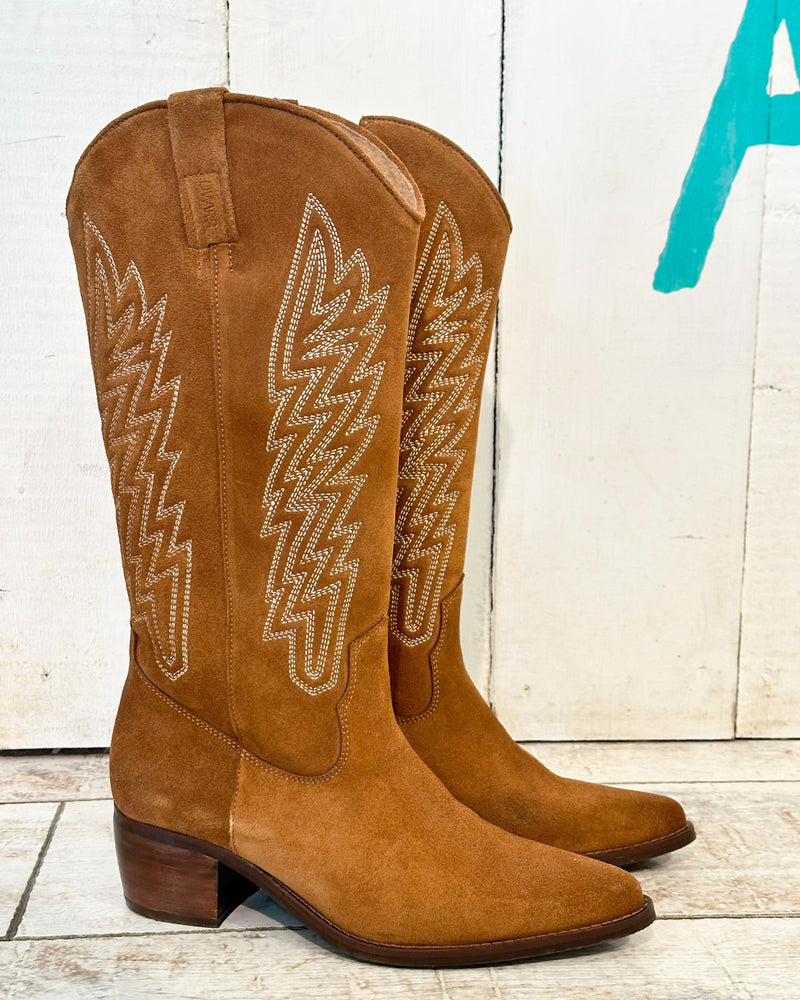 Colombia Cognac Cowboy Boots