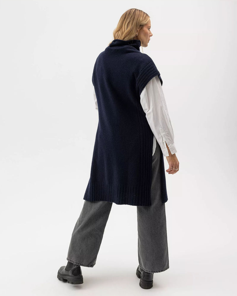 Holebrook Kicki Long Knitted Vest