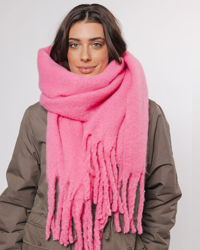 Gella Chunky Knitted Scarf